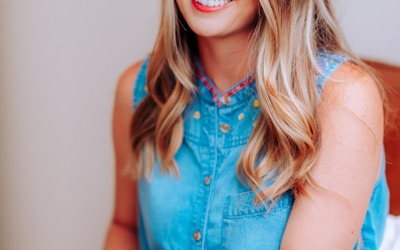 世界杯足球赛精彩瞬间 - 球员射门特写