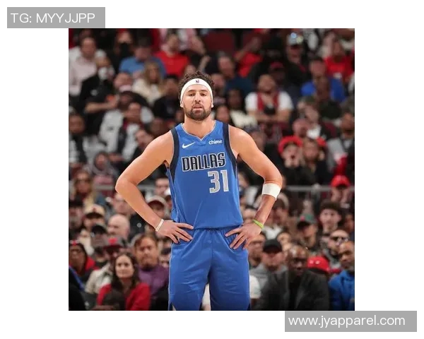 克莱·汤普森伤情更新：独行侠抵达凤凰城备战太阳，米德尔顿首秀在即