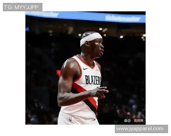 杨瀚森机会来了!开拓者中锋突然赛季报销,拓记瀚森在改变打法